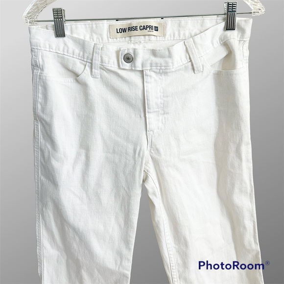 Gap Low Rise Capri Stretch White Denim Jeans Women's  28” Waist - Picture 2 of 5